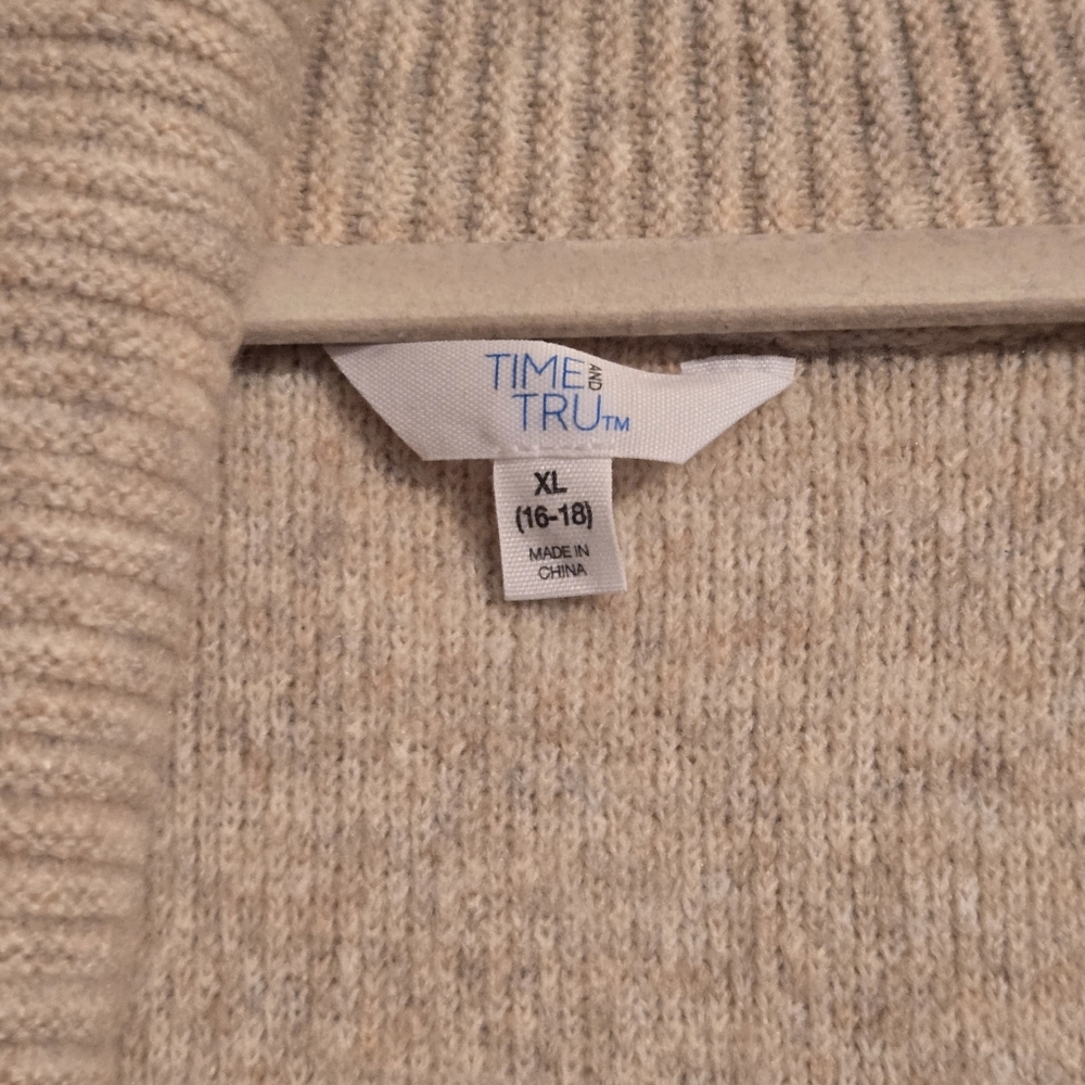 Time and Tru Thick Long Sleeve Cardigan - Picture 2 of 3